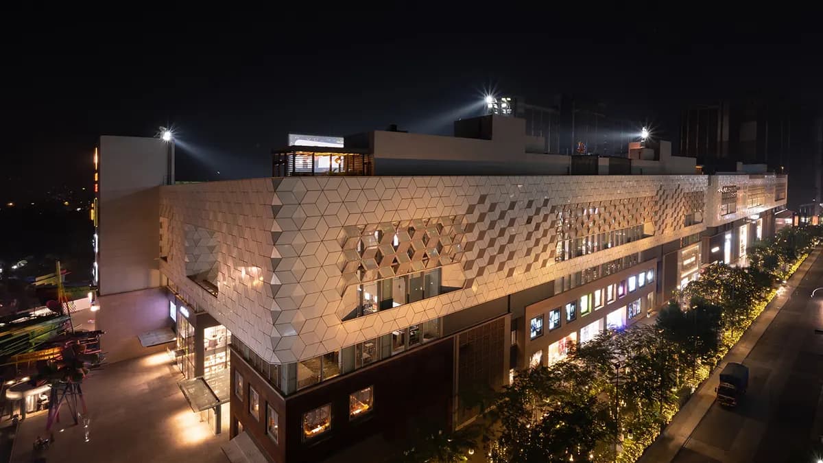 Jio World Drive, Mumbai, Maharashtra, India – lighting design by GA